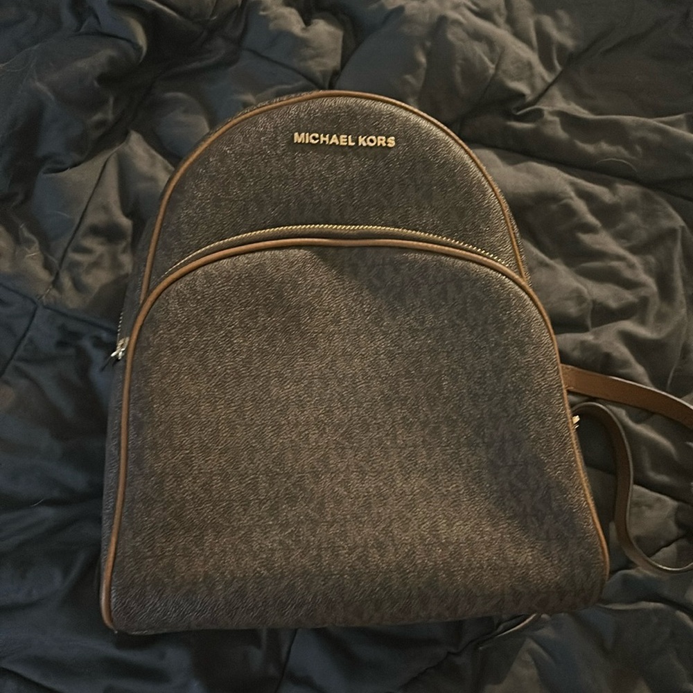 Great Condition Michael Kors Backpack. - image 1
